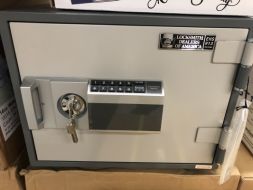 Safe Locksmith to Install Safe Box